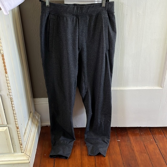 Lululemon Athletica Men’s City Sweat Joggers in Heathered Gray, Size M (28”-30”) - Picture 13 of 14